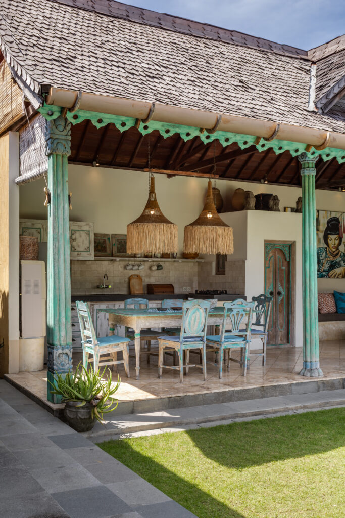Villa Aisis Bali Dining area overlooking the pool